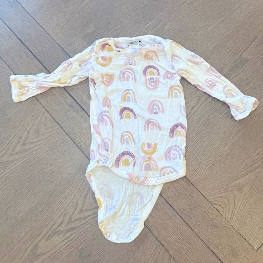 Spearmint Love - Rainbow Onesie 6-12 month